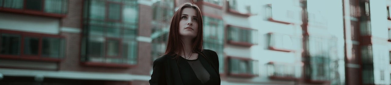 business-woman-1584654_1280 (1) (1)